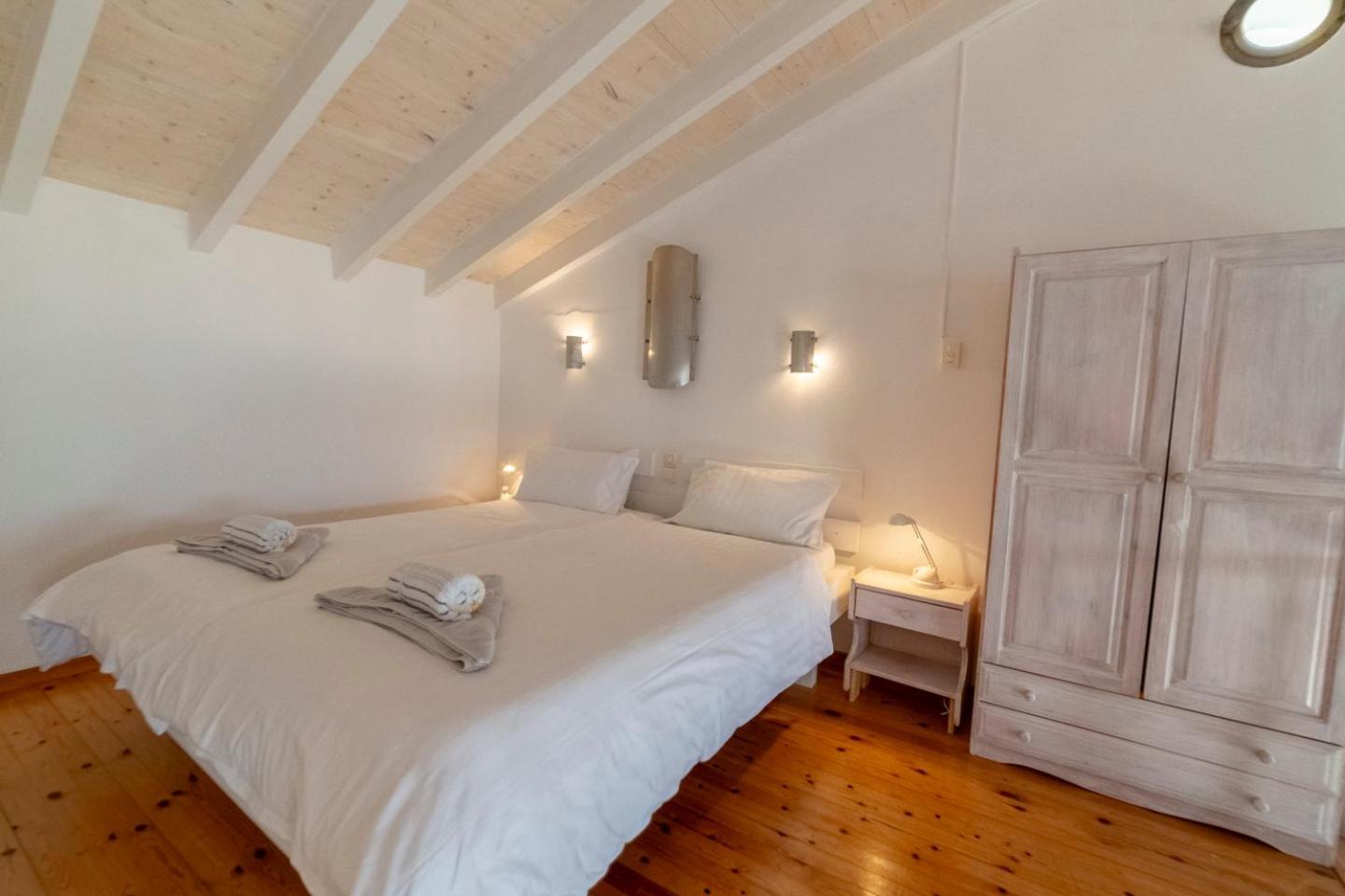 Ilios Apartment