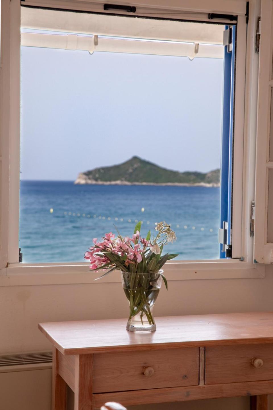 Ilios * Dafni (Corfu)